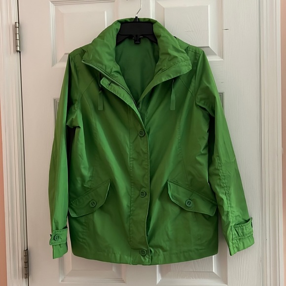 Lands' End Jackets & Blazers - Lands End Womens green lightweight raincoat. NWOT Size S 6/8